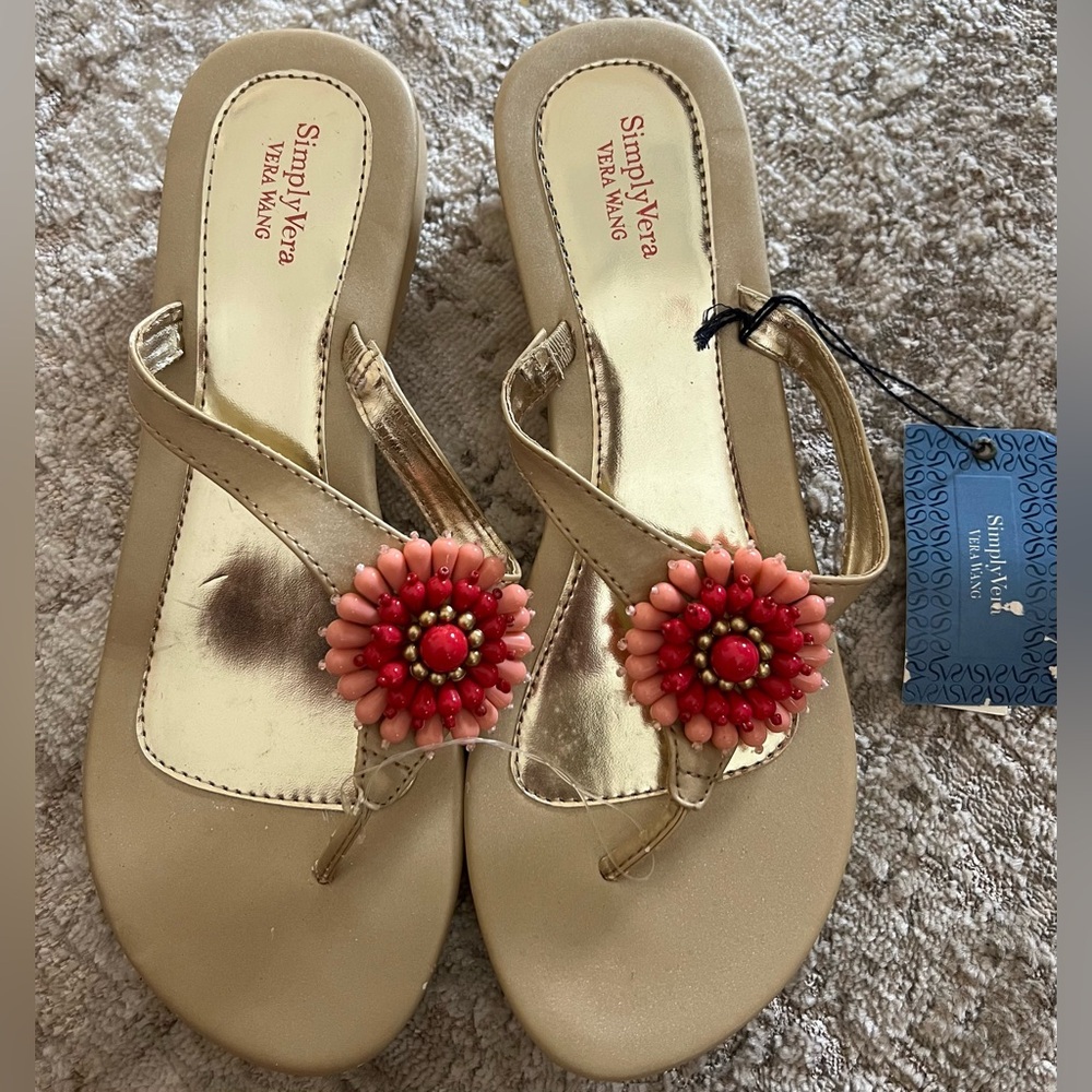 NWT Vera Wang Sandals